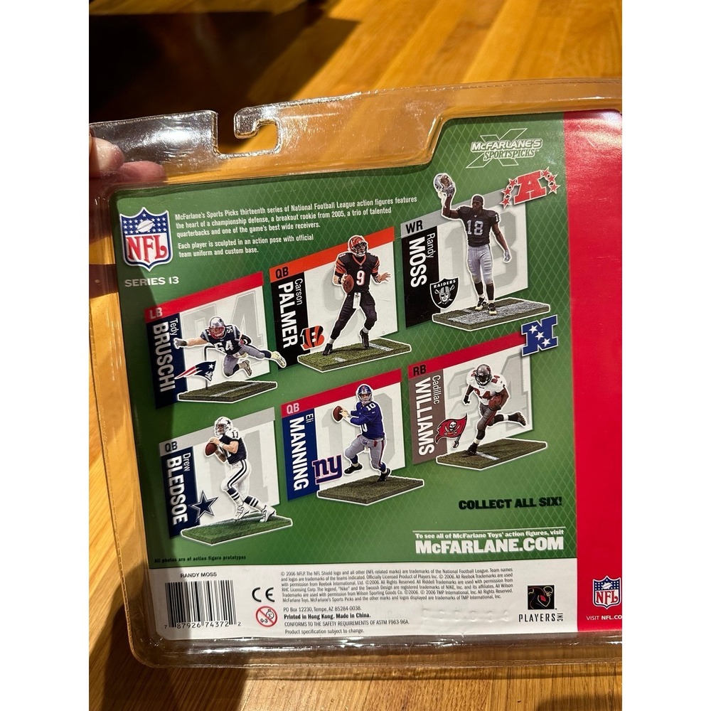 Raiders Randy Moss Action Figure NIB‎ - Picture 4 of 7